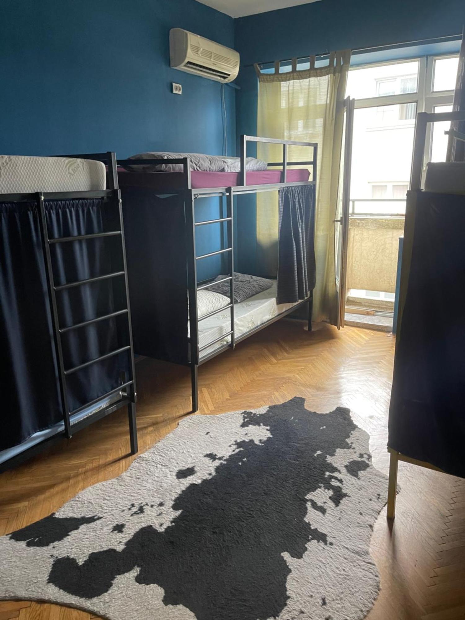 Newborn Center Hostel All Day Free Coffee Pristina Eksteriør bilde