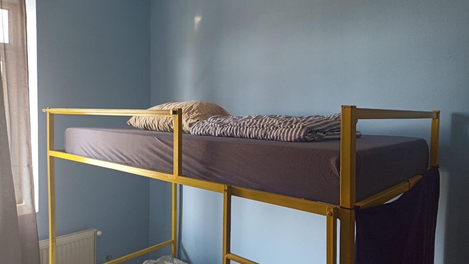 Newborn Center Hostel All Day Free Coffee Pristina Eksteriør bilde